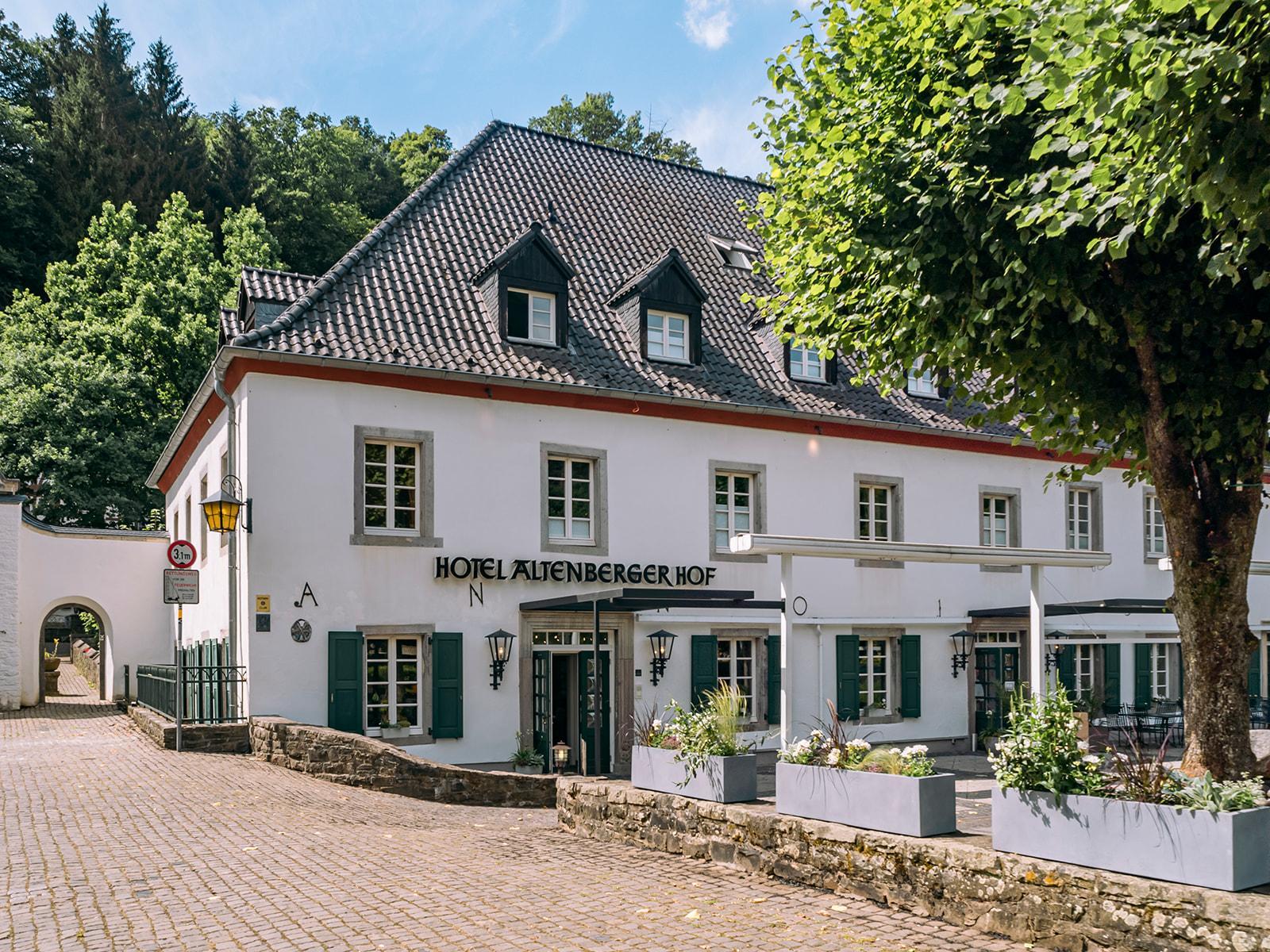 Romantik Hotel-Restaurant Altenberger Hof Odenthal Eksteriør billede